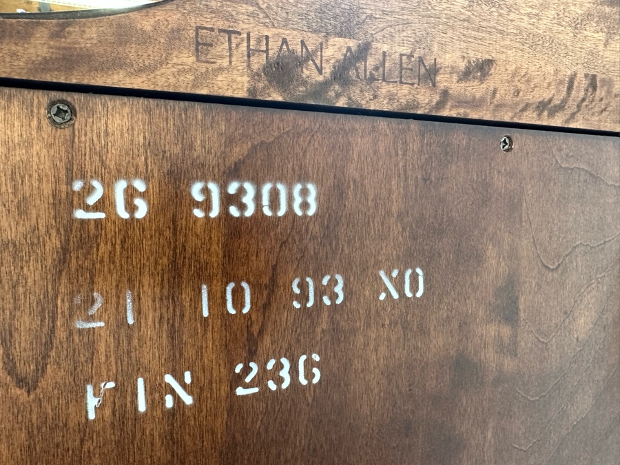 Ethan Allen Wooden Curio Display Cabinet With Back Mirror And Side Glass Overhead Lighting 28W X 15D X 80H [Photo 9]