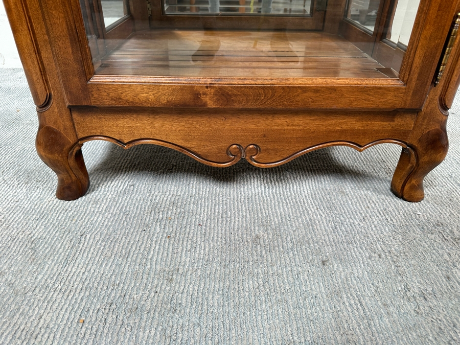 Ethan Allen Wooden Curio Display Cabinet With Back Mirror And Side Glass Overhead Lighting 28W X 15D X 80H [Photo 14]