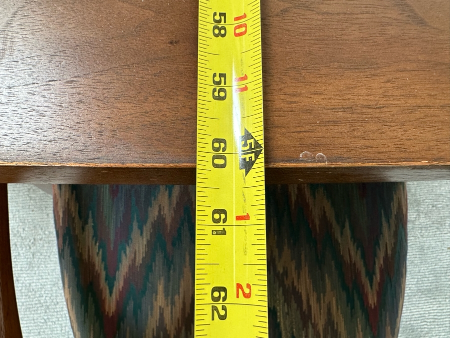 Mid-Century Modern Broyhill Dining Table 40W X 50D X 30H With Three 12' Leaves And Six Chairs - See Photos For Extra Leaves [Photo 15]