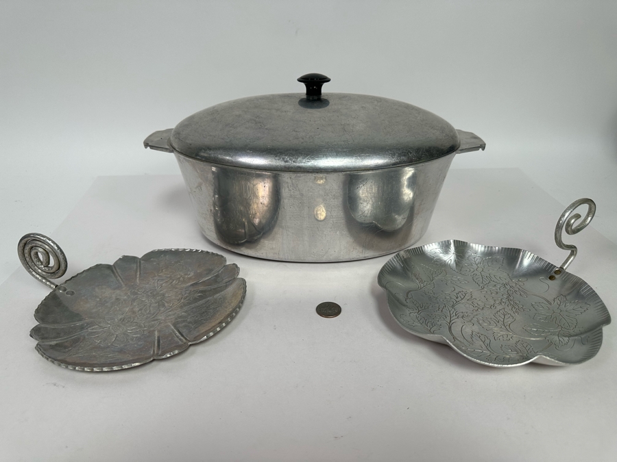 Pair Of Farber & Shlevin Hand Wrought Aluminum Trays Dishes 9.5W And American Healthcraft Large Aluminum Dutch Oven 16W [Photo 2]