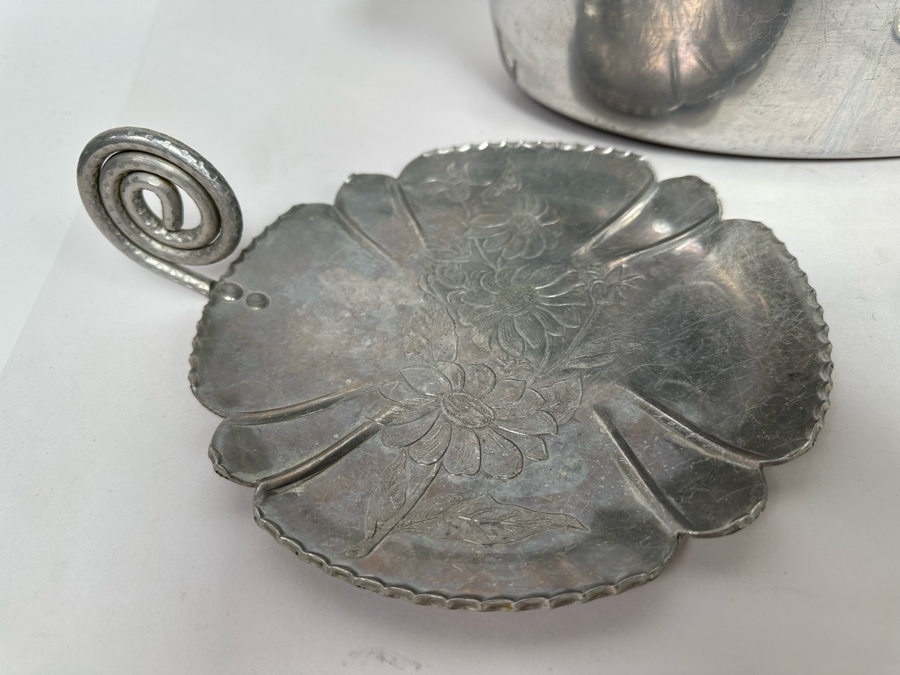 Pair Of Farber & Shlevin Hand Wrought Aluminum Trays Dishes 9.5W And American Healthcraft Large Aluminum Dutch Oven 16W [Photo 4]