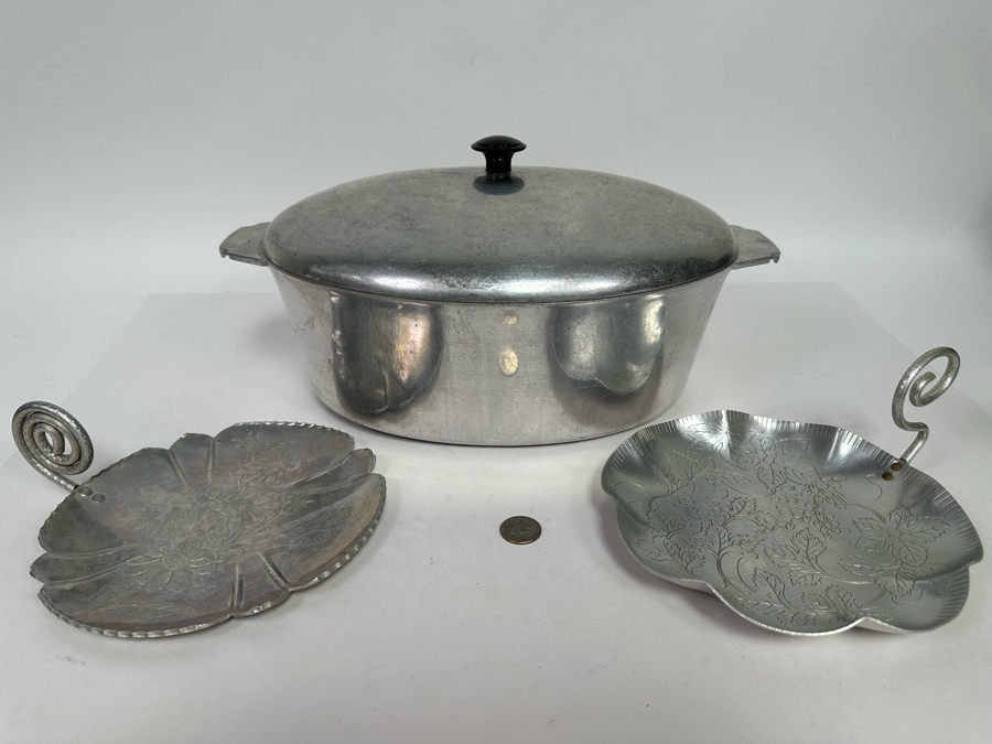 Pair Of Farber & Shlevin Hand Wrought Aluminum Trays Dishes 9.5W And American Healthcraft Large Aluminum Dutch Oven 16W [Photo 3]