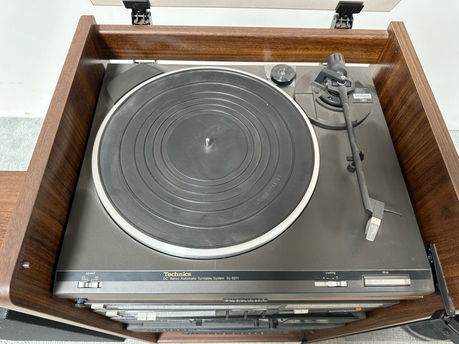 Technics Stereo Console With Technics SB-2440 Speakers Plus Sony Cassette Player And CD Player - Turntable Needs New Belt [Photo 9]