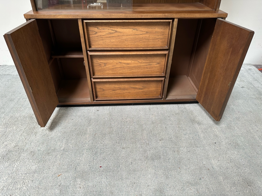 Mid-Century Modern Bassett Furniture China Display Cabinet From The Third Dimension Series 50W X 16D X 68H [Photo 7]