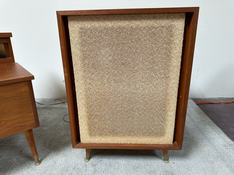 Rare Custom Mid-Century Hi-Fi Equipment John Karlson Style Speakers - Custom Mid-Century Enclosure With A Hinged Top Exposing A Thorens TD 124 Turntable Plus A DYNAKIT Model PAS Stereophonic Preamplifier Plus Tube Amplifier - Untested Equipment [Photo 8]