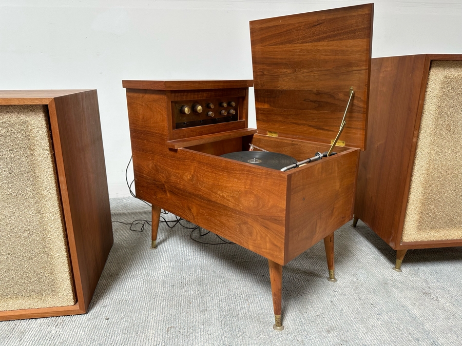 Rare Custom Mid-Century Hi-Fi Equipment John Karlson Style Speakers - Custom Mid-Century Enclosure With A Hinged Top Exposing A Thorens TD 124 Turntable Plus A DYNAKIT Model PAS Stereophonic Preamplifier Plus Tube Amplifier - Untested Equipment [Photo 35]
