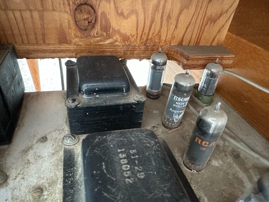 Rare Custom Mid-Century Hi-Fi Equipment John Karlson Style Speakers - Custom Mid-Century Enclosure With A Hinged Top Exposing A Thorens TD 124 Turntable Plus A DYNAKIT Model PAS Stereophonic Preamplifier Plus Tube Amplifier - Untested Equipment [Photo 15]