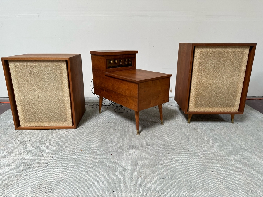 Rare Custom Mid-Century Hi-Fi Equipment John Karlson Style Speakers - Custom Mid-Century Enclosure With A Hinged Top Exposing A Thorens TD 124 Turntable Plus A DYNAKIT Model PAS Stereophonic Preamplifier Plus Tube Amplifier - Untested Equipment [Photo 5]