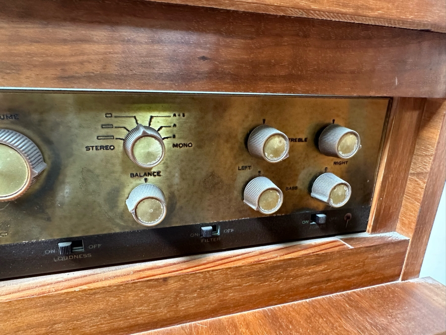 Rare Custom Mid-Century Hi-Fi Equipment John Karlson Style Speakers - Custom Mid-Century Enclosure With A Hinged Top Exposing A Thorens TD 124 Turntable Plus A DYNAKIT Model PAS Stereophonic Preamplifier Plus Tube Amplifier - Untested Equipment [Photo 41]