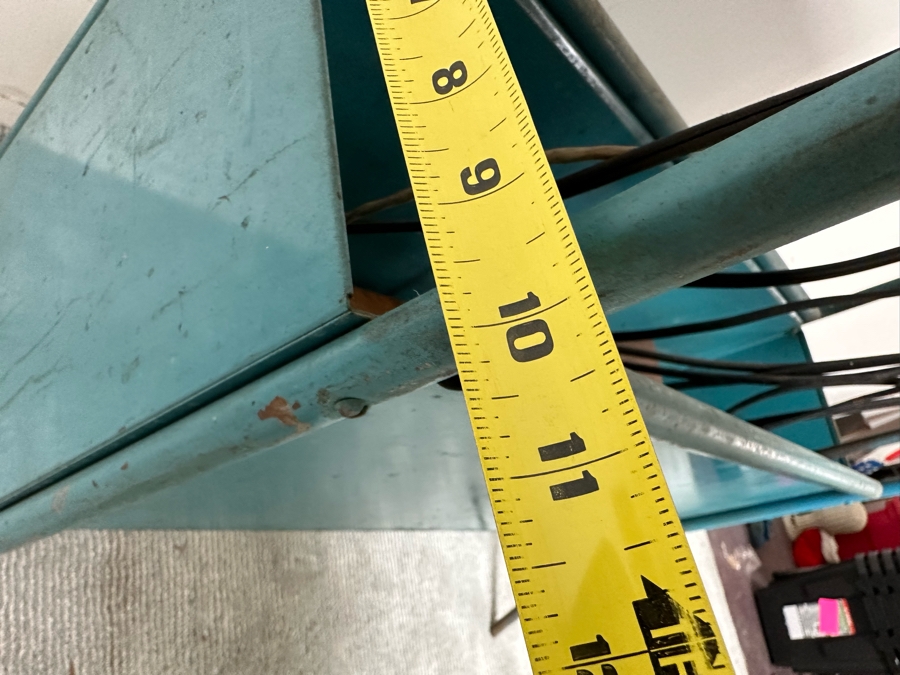 Tunemaster Complete Tune-Up Service Station Metal Cabinet By Kal-Equip Company 32W X 10D X 60H [Photo 15]