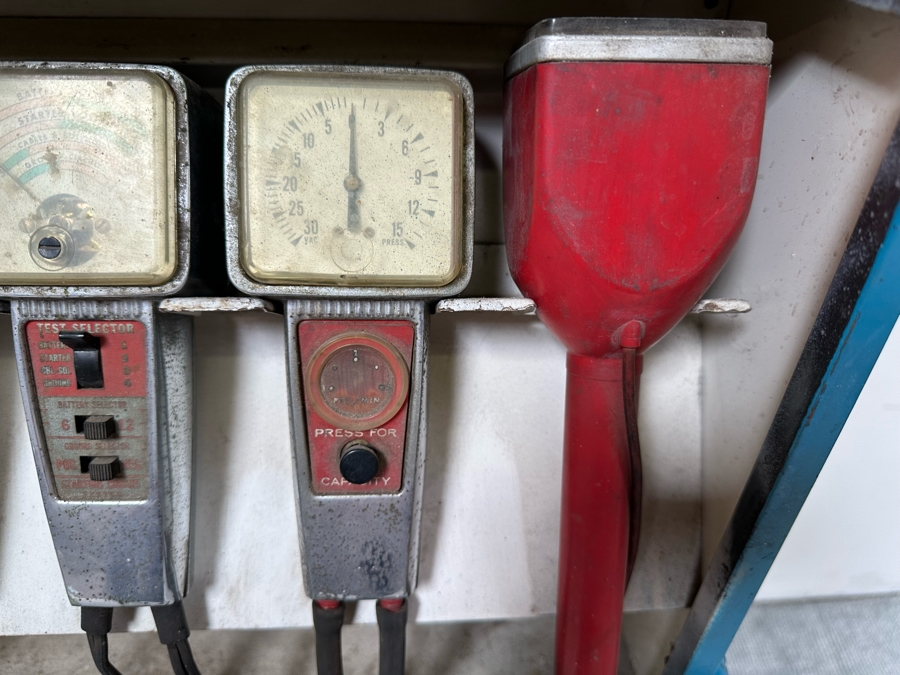 Tunemaster Complete Tune-Up Service Station Metal Cabinet By Kal-Equip Company 32W X 10D X 60H [Photo 8]