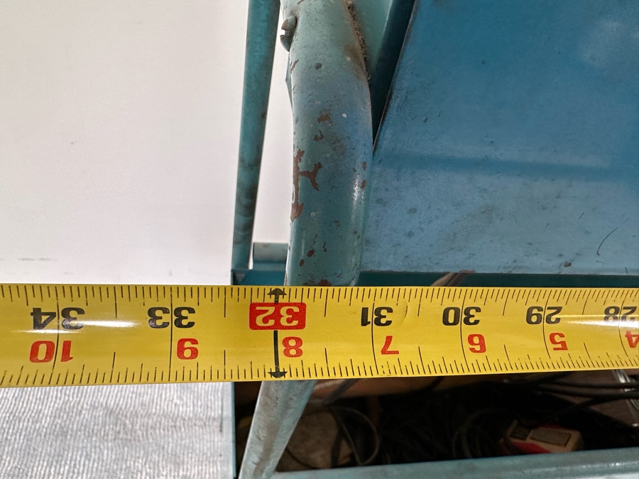 Tunemaster Complete Tune-Up Service Station Metal Cabinet By Kal-Equip Company 32W X 10D X 60H [Photo 14]