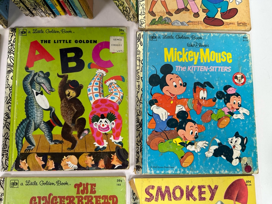 Collection Of Vintage Kids Books Little Golden Books Including Walt Disney Books - See Photos [Photo 7]