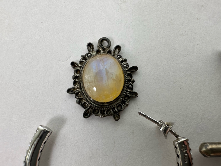 Sterling Silver Jewelry Lot Three Pendants And One Earring 19.6g [Photo 3]