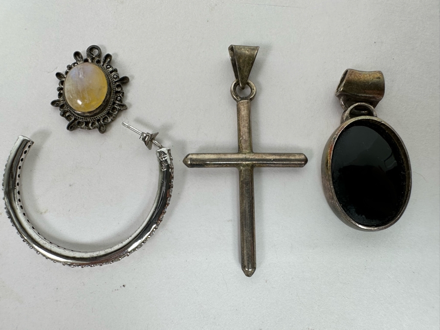 Sterling Silver Jewelry Lot Three Pendants And One Earring 19.6g [Photo 2]
