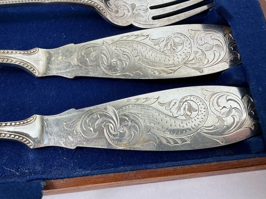 Antique Silverplate Fork And Knives Set 16 Pieces With Wooden 2-Tier Presentation Box 12W X 11D X 4H [Photo 8]