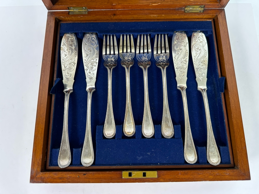 Antique Silverplate Fork And Knives Set 16 Pieces With Wooden 2-Tier Presentation Box 12W X 11D X 4H [Photo 11]