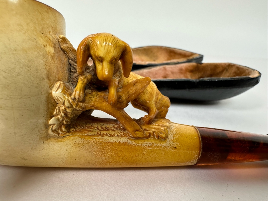 Antique Carved Meerschaum Smoking Pipe Featuring Dog Carving And Pipe Case 5W [Photo 7]