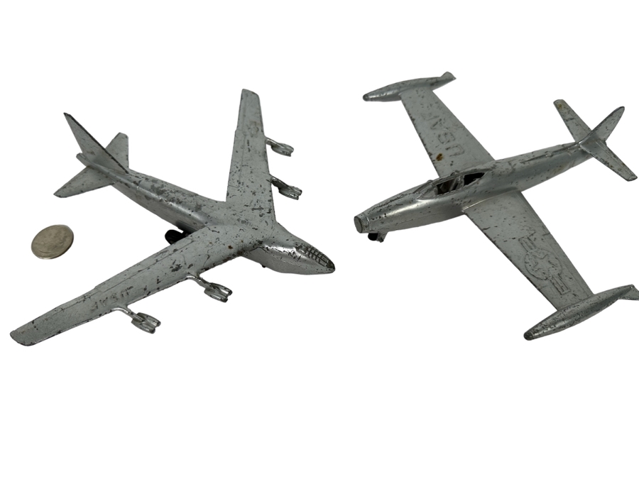 Pair Of Mid-Century Metal Military Aircraft Airplanes Friction Toys: Republic F84 Thunderjet And Boeing B-52 8W X 7L [Photo 1]