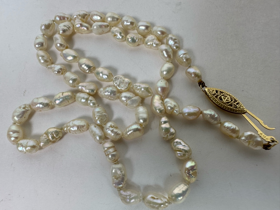 19' Pearl Necklace With 14K Gold Clasp [Photo 8]