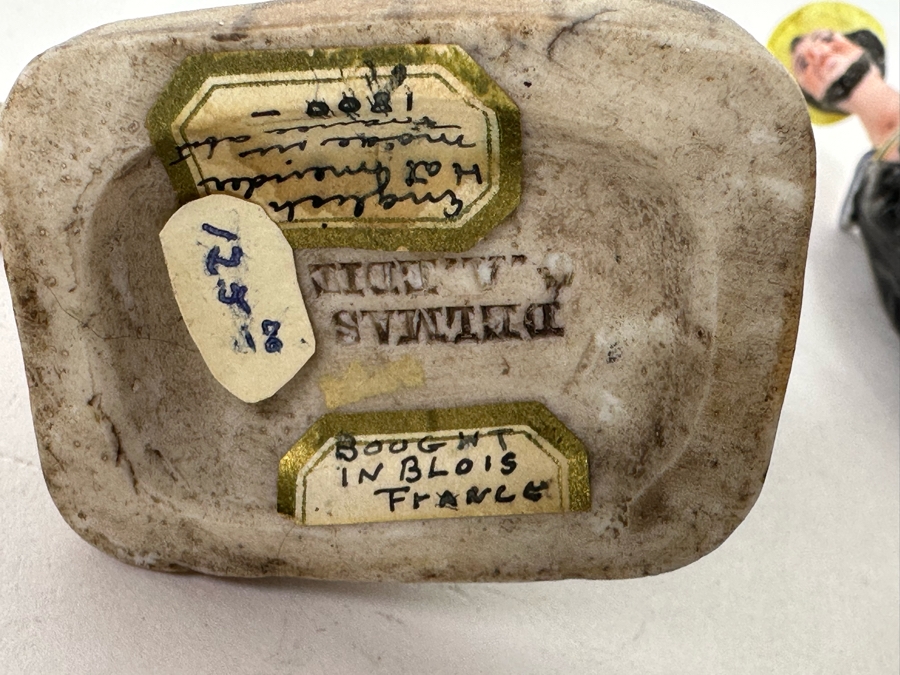 Pair Of Antique French Figurines: English Hat Mender Made In France About 1800 And Woman 5.25H [Photo 10]