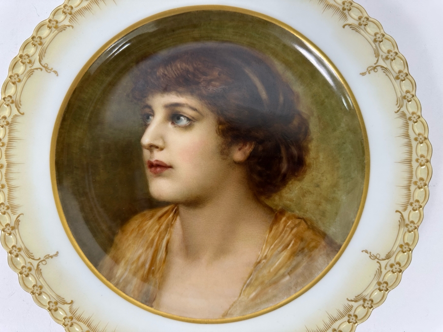 Antique Hand Painted Portrait KPM Plate 9.5R [Photo 4]