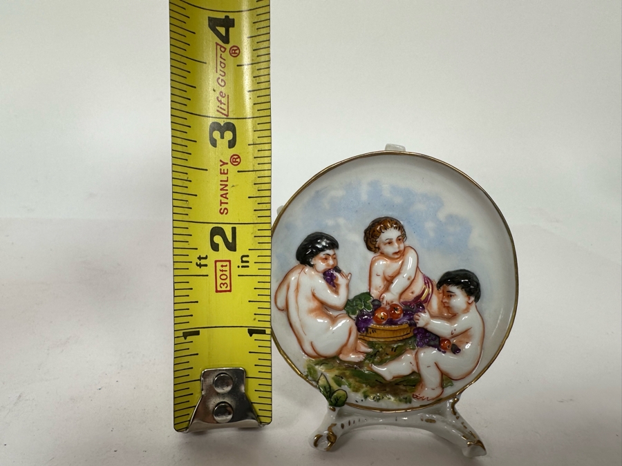 Antique Dresden Capodimonte Miniature Hand Painted Porcelain Plaque With Applied Stand 2.75W X 2.75H [Photo 10]
