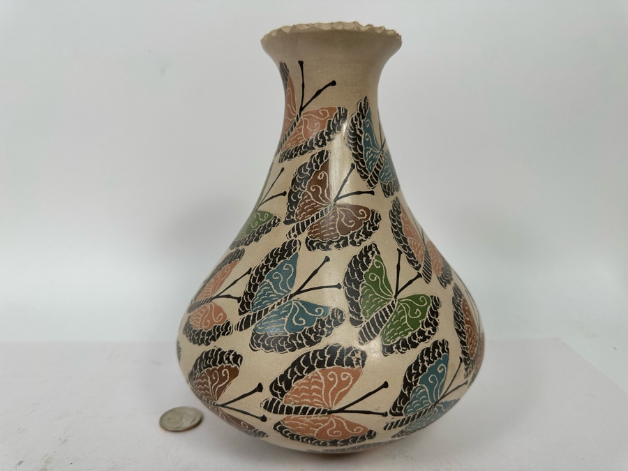 Vintage Buttery Pottery Vase 8.5H [Photo 4]
