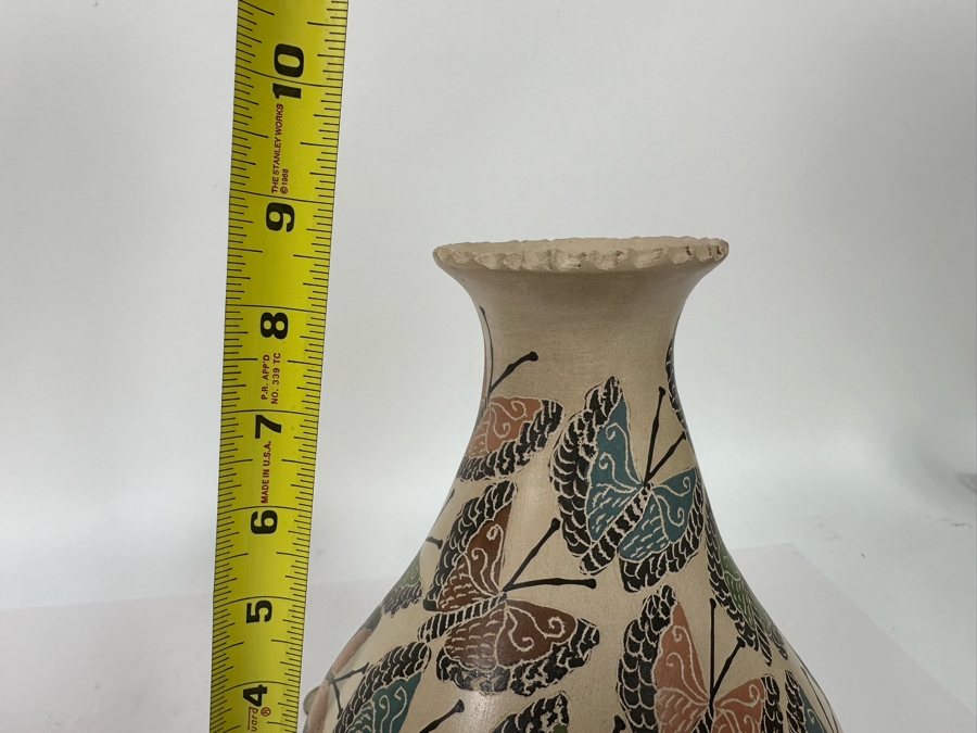 Vintage Buttery Pottery Vase 8.5H [Photo 7]