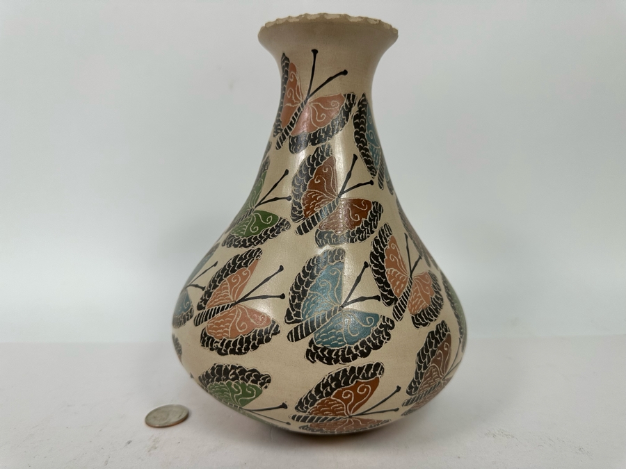Vintage Buttery Pottery Vase 8.5H [Photo 3]
