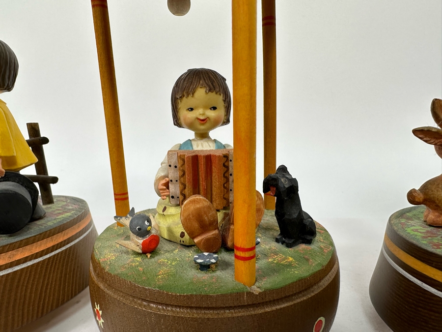 Four Vintage Anri Wooden Music Boxes [Photo 8]