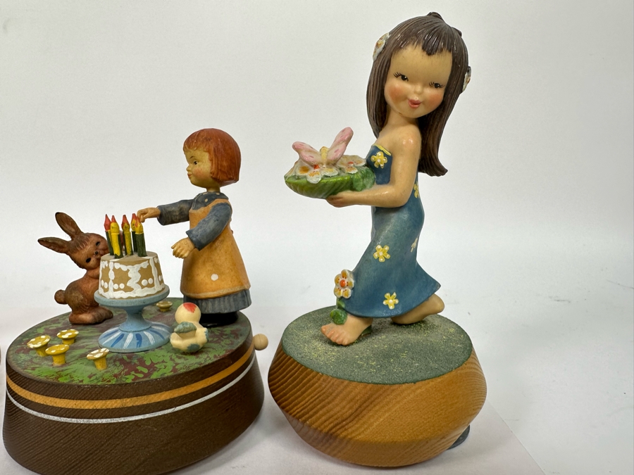 Four Vintage Anri Wooden Music Boxes [Photo 4]