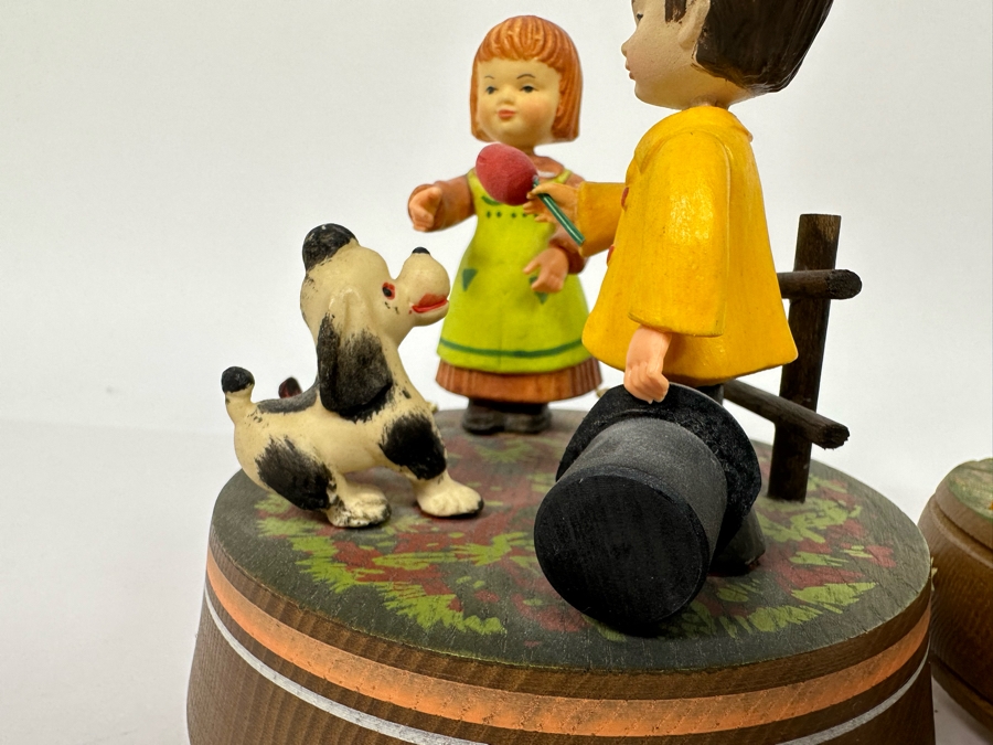 Four Vintage Anri Wooden Music Boxes [Photo 11]