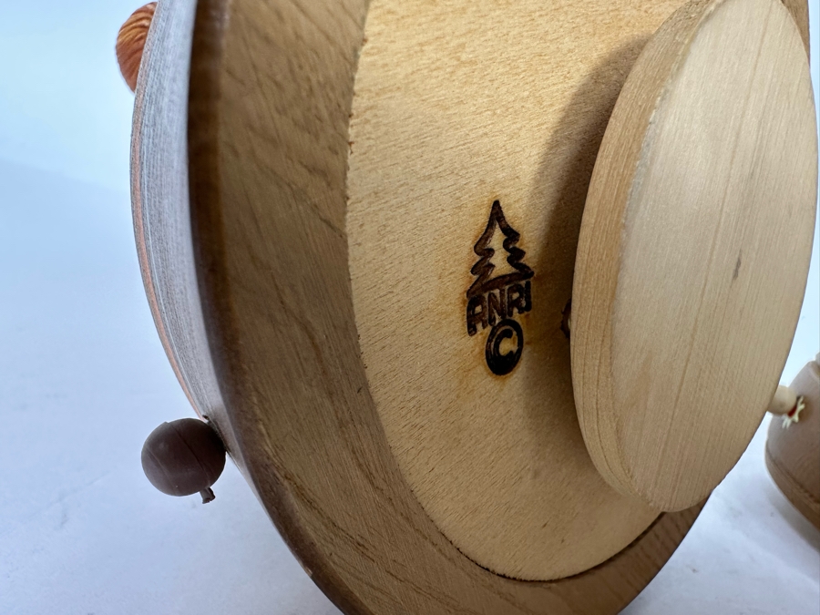 Four Vintage Anri Wooden Music Boxes [Photo 12]