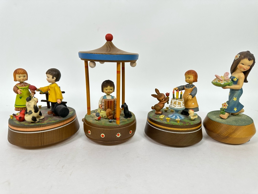 Four Vintage Anri Wooden Music Boxes [Photo 2]