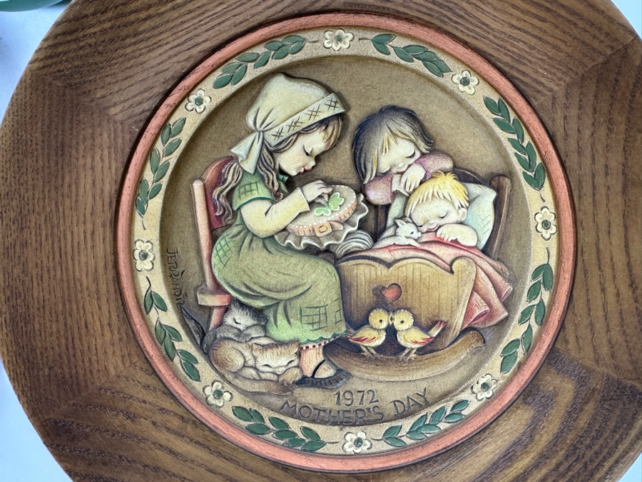 Four Anri Limited Edition Plates (Three By Artist Ferrandiz) And Anri Italy Covered Box [Photo 7]