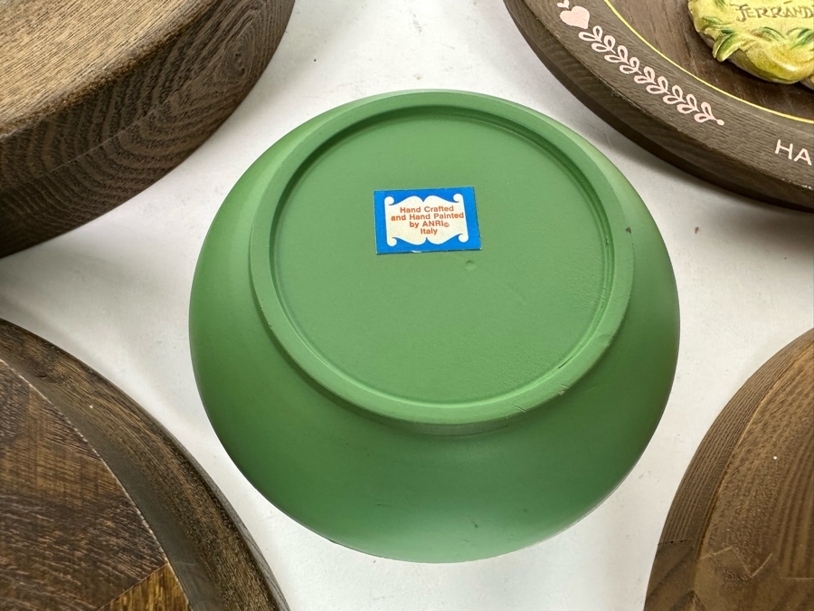 Four Anri Limited Edition Plates (Three By Artist Ferrandiz) And Anri Italy Covered Box [Photo 12]