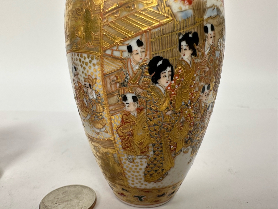 Vintage Chinese Small Hand Painted Porcelain Vase And Vintage Japanese Small Hand Painted Porcelain Vase 4.5H [Photo 17]
