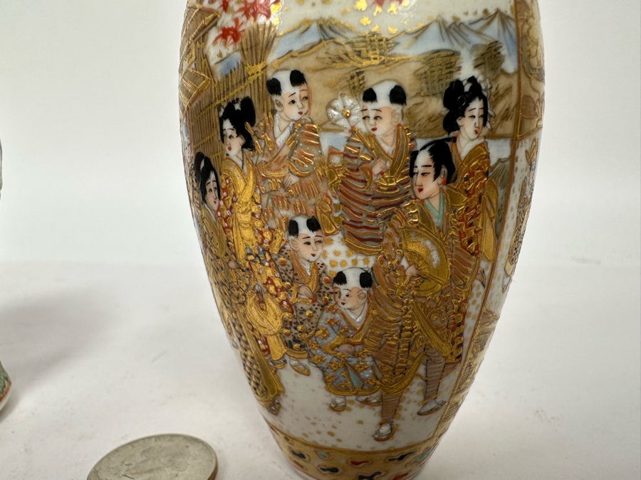 Vintage Chinese Small Hand Painted Porcelain Vase And Vintage Japanese Small Hand Painted Porcelain Vase 4.5H [Photo 19]