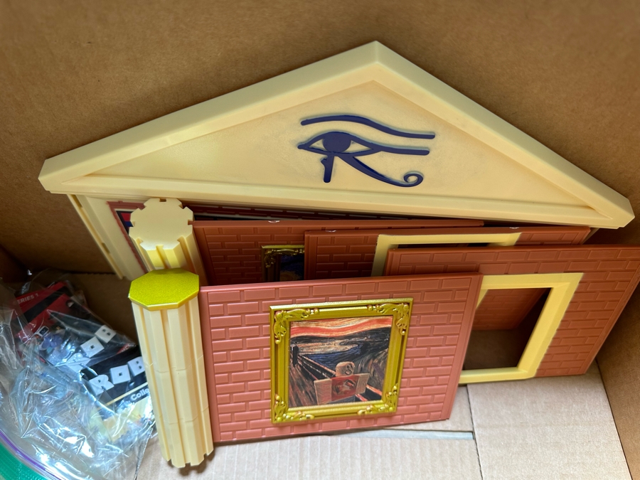 Huge Collection Of Roblox Action Figures And Accessories [Photo 20]