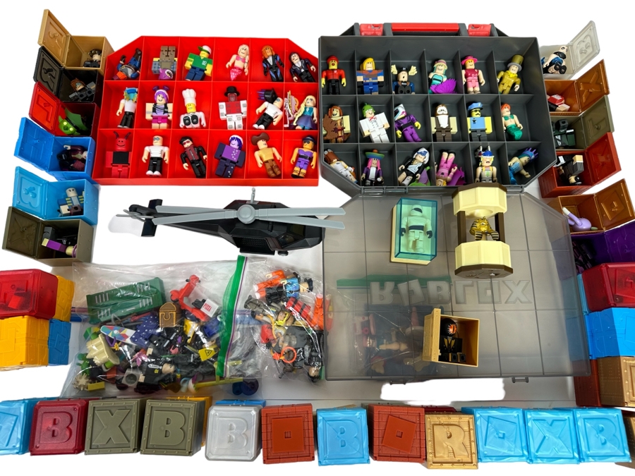 Huge Collection Of Roblox Action Figures And Accessories
