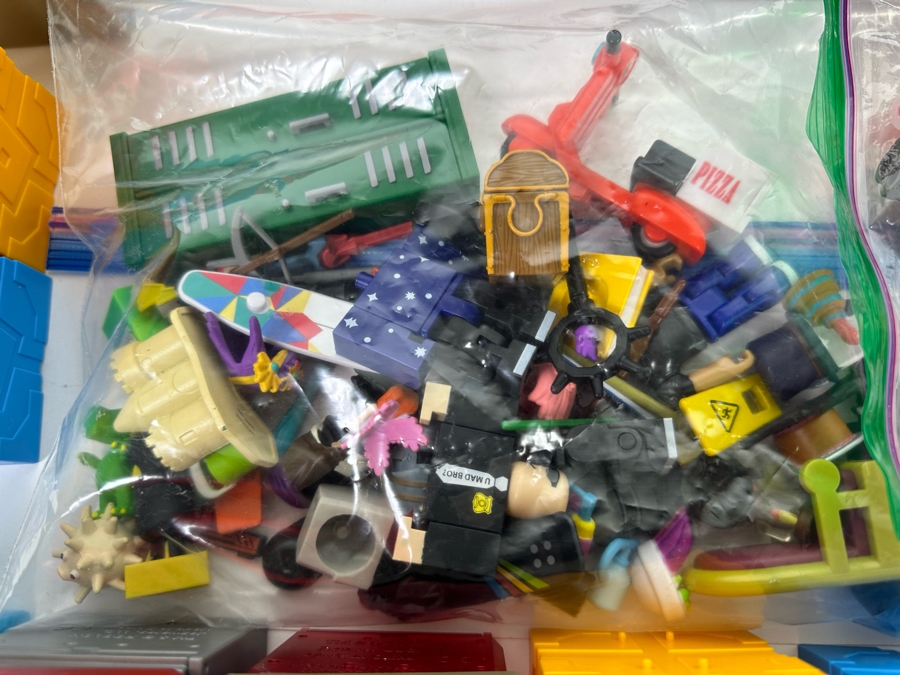 Huge Collection Of Roblox Action Figures And Accessories [Photo 13]