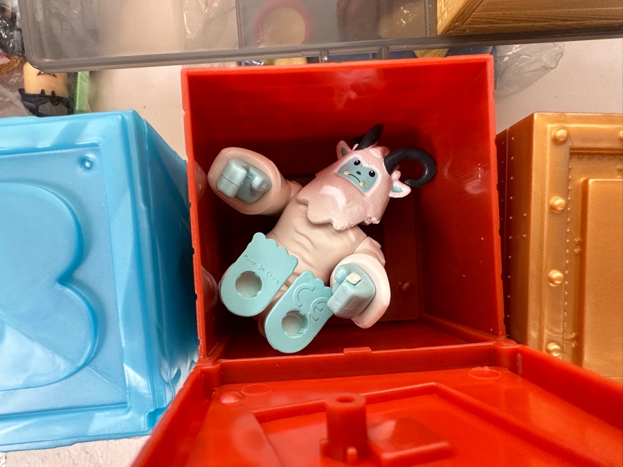 Huge Collection Of Roblox Action Figures And Accessories [Photo 19]