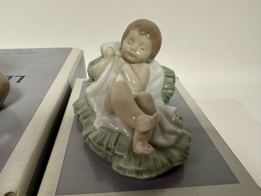 Vintage 1990 Lladro Nativity Figurines Lost Lamb And Baby Jesus With Original Boxes 010.05484 010.05478 [Photo 5]