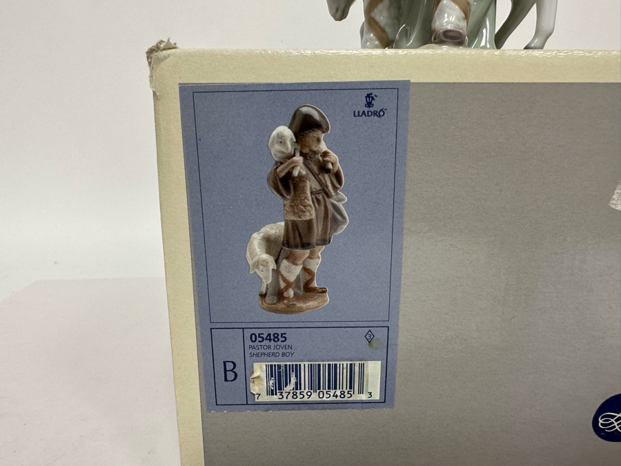 Vintage 1990 Lladro Nativity Figurine Shepherd Boy With Original Box 05485 [Photo 9]