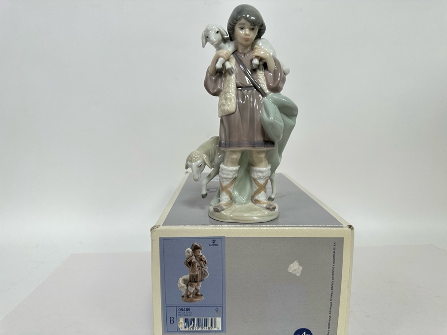 Vintage 1990 Lladro Nativity Figurine Shepherd Boy With Original Box 05485 [Photo 2]