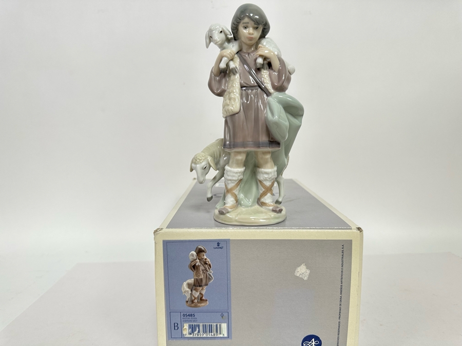 Vintage 1990 Lladro Nativity Figurine Shepherd Boy With Original Box 05485 [Photo 4]