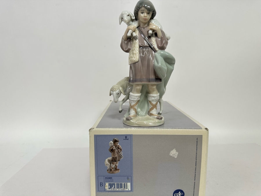 Vintage 1990 Lladro Nativity Figurine Shepherd Boy With Original Box 05485 [Photo 3]