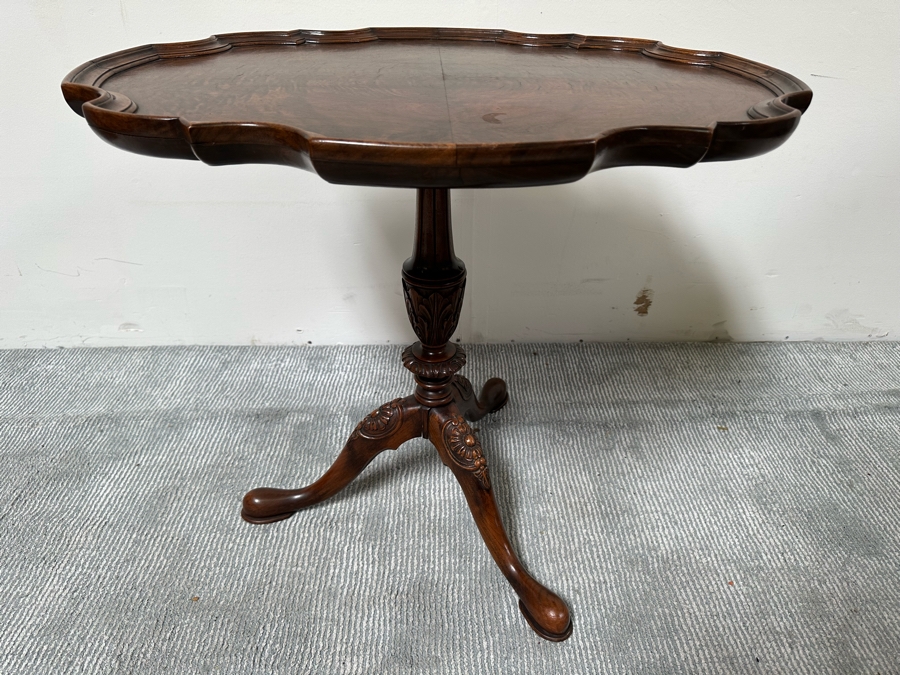 Vintage Mahogany Pedestal Pie Crust Table 28W X 22D X 24H [Photo 3]