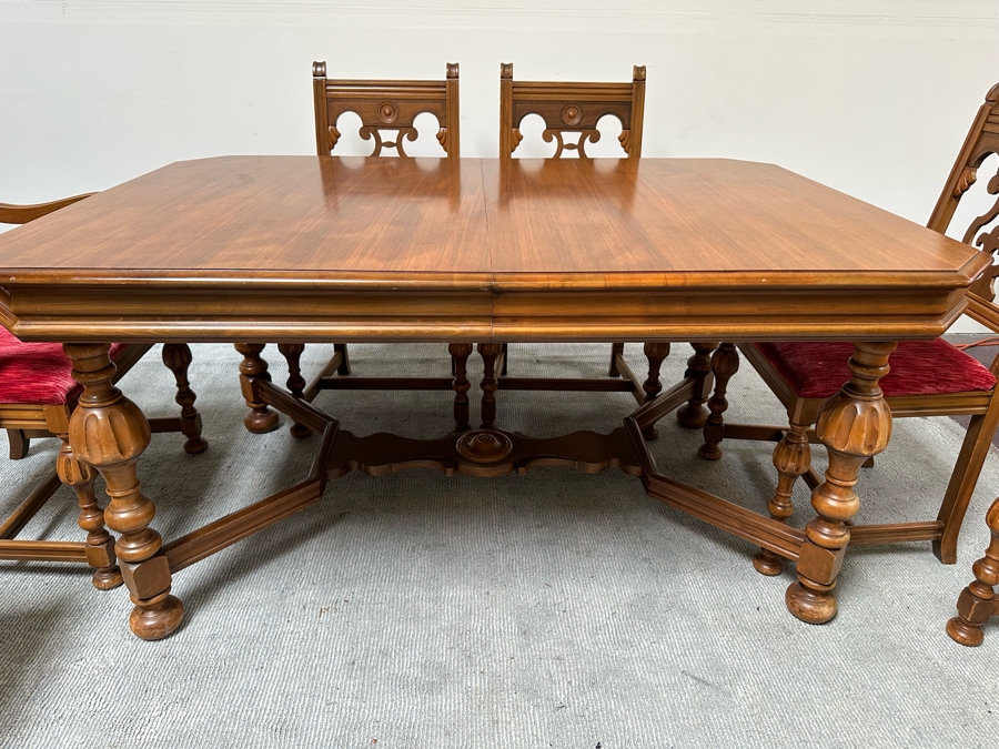 Antique Berkey & Gay Furniture Dining Room Table 62W X 42.5D X 30H With Three 11' Leaves And Six Chairs [Photo 6]